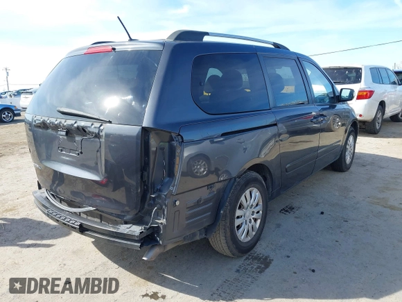 2012 Kia Sedona LX with VIN KNDMG4C7XC6475511, listed as a IAAI auction lot 41845131 with 132,023 mi miles. Bid and sale history available at carsss.com. Image 4.