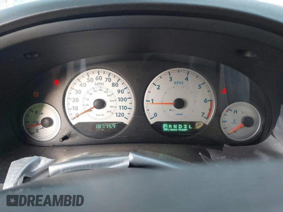 2005 Chrysler Town & Country Touring with VIN 2C4GP54L95R408571, listed as a IAAI auction lot 41792261 with 187,759 mi miles. Bid and sale history available at carsss.com. Image 7.