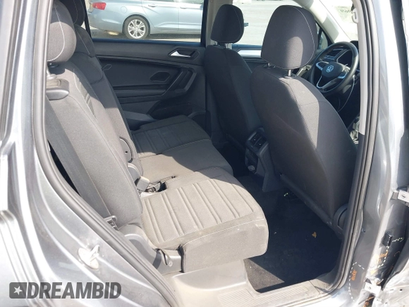2023 Volkswagen Tiguan S z VIN 3VVRB7AX9PM132401, wystawiony jako IAAI lot #41870969 z przebiegiem 40 533 mil mil oraz . Historia ofert i sprzedaży dostępna na DreamBid. Obrazek 8.