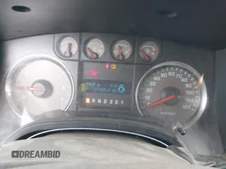 2009 Ford F-150 XL с VIN 1FTPW14V99KC83055, выставлен на аукционе IAAI как лот 42564554 с пробегом 247 055 миль миль и . История ставок и продаж доступна на DreamBid. Изображение 7.