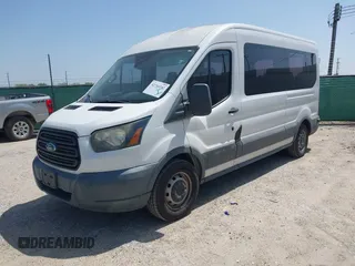2015 Ford Transit XL z VIN 1FBAX2CM5FKB12854, wystawiony jako IAAI lot #42744192 z przebiegiem 54 236 mil mil oraz . Historia ofert i sprzedaży dostępna na DreamBid. Obrazek 17.