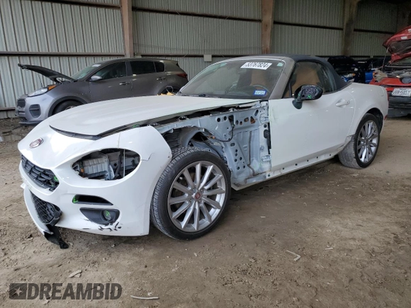 2017 FIAT 124 Spider Elaborazione Abarth z VIN JC1NFAEK3H0101935, wystawiony jako Copart lot #53767824 z przebiegiem 43 613 mil mil oraz Szkoda całkowita • Salvage title. Historia ofert i sprzedaży dostępna na DreamBid. Obrazek 1.