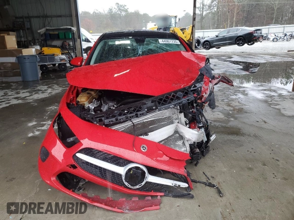2019 Mercedes-Benz A 220 z VIN WDD3G4EB4KW027105, wystawiony jako Copart lot #44901735 z przebiegiem 47 610 mil mil oraz Szkoda całkowita • Salvage title. Historia ofert i sprzedaży dostępna na DreamBid. Obrazek 5.