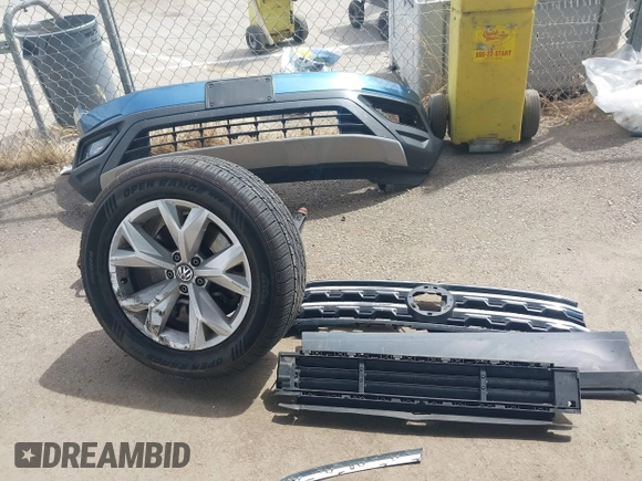 2019 Volkswagen Atlas SE with VIN 1V2DR2CA7KC516363, listed as a IAAI auction lot 42097219 with 92,152 mi miles and . Bid and sale history available at DreamBid. Image 12.