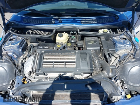 2005 MINI Convertible S with VIN WMWRH335X5TK55816, listed as a IAAI auction lot 42058070 with 105,208 mi miles and . Bid and sale history available at DreamBid. Image 10.