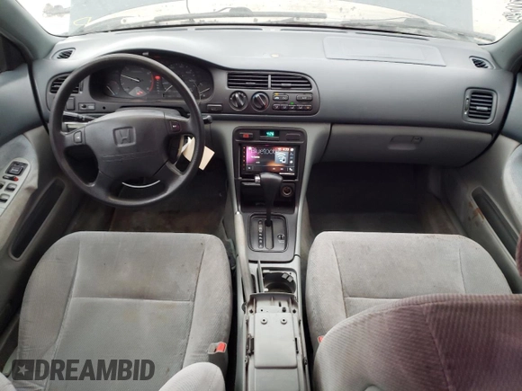 1996 Honda Accord LX with VIN 1HGCD5639TA161978, listed as a Copart auction lot 42516615 with 95,238 mi miles and Salvage Title. Bid and sale history available at DreamBid. Image 8.