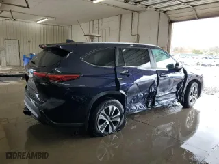 2023 Toyota Highlander Hybrid XLE with VIN 5TDKBRCH0PS125886, listed as a Copart auction lot 51251185 with 35,071 mi miles and Salvage Title. Bid and sale history available at carsss.com. Image 3.