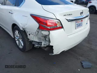 2014 Nissan Altima 2.5 S with VIN 1N4AL3AP4EN256344, listed as a IAAI auction lot 42028953 with 111,984 mi miles. Bid and sale history available at carsss.com. Image 13.