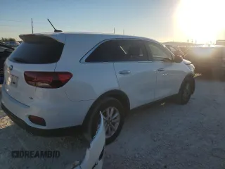 2019 Kia Sorento S z VIN 5XYPG4A51KG496600, wystawiony jako Copart lot #79968444 z przebiegiem 132 401 mil mil oraz Szkoda całkowita • Salvage title. Historia ofert i sprzedaży dostępna na DreamBid. Obrazek 3.