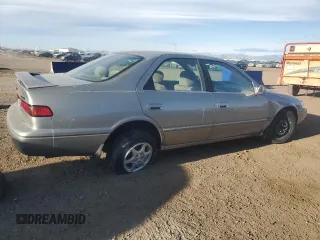 1998 Toyota Camry LE z VIN JT2BG28K2W0164356, wystawiony jako Copart lot #49450065 z przebiegiem 240 905 mil mil oraz Czysty tytuł • Clean title. Historia ofert i sprzedaży dostępna na DreamBid. Obrazek 3.