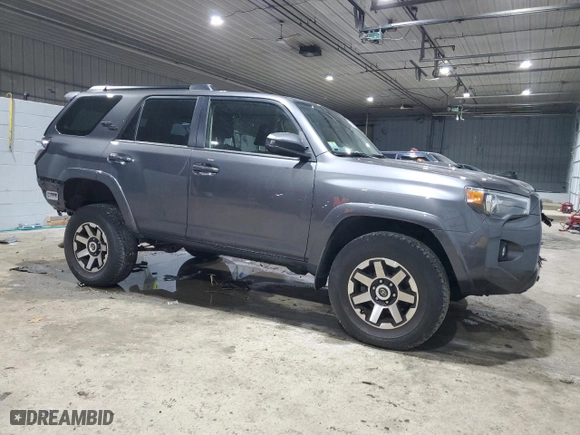 2022 Toyota 4Runner TRD Off Road with VIN JTEPU5JR8N6014368, listed as a Copart auction lot 82979314 with 72,440 mi miles and Salvage Title. Bid and sale history available at carsss.com. Image 4.