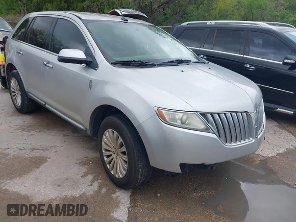 2012 Lincoln MKX with VIN 2LMDJ6JK2CBL02376, listed as a IAAI auction lot 41917378 with 259,987 mi miles. Bid and sale history available at carsss.com. Image 1.