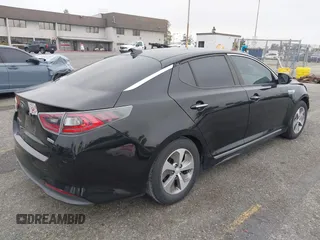 2015 Kia Optima with VIN KNAGM4AD0F5080663, listed as a IAAI auction lot 42083880 with 119,661 mi miles and . Bid and sale history available at carsss.com. Image 4.