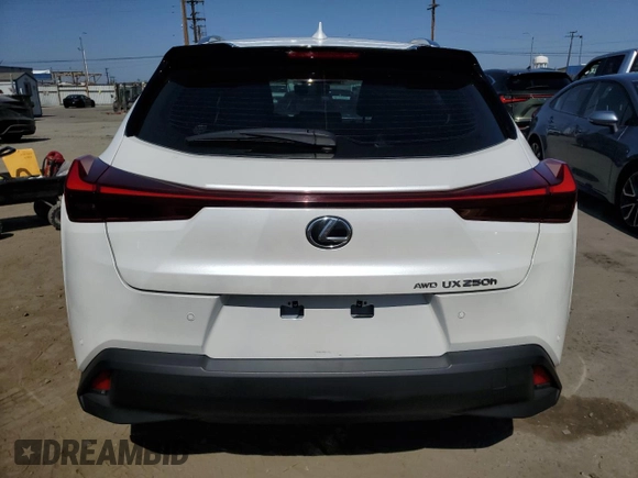 2024 Lexus UX 250h Premium with VIN JTHP9JBH5R2076214, listed as a Copart auction lot 61501865 with 17,221 mi miles and Salvage title. Bid and sale history available at DreamBid. Image 6.