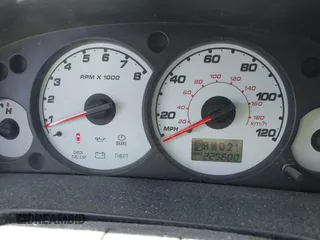2001 Ford Escape XLT с VIN 1FMYU04161KC37345, выставлен на аукционе IAAI как лот 42312100 с пробегом 225 600 миль миль и . История ставок и продаж доступна на DreamBid. Изображение 7.