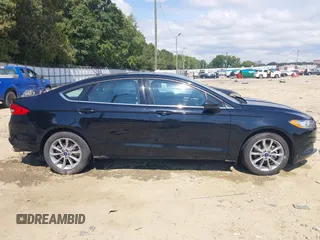 2017 Ford Fusion SE with VIN 3FA6P0H75HR391848, listed as a IAAI auction lot 40239061 with 173,515 mi miles. Bid and sale history available at carsss.com. Image 14.