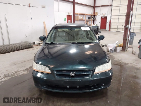 2001 Honda Accord EX с VIN 1HGCG16571A034550, выставлен на аукционе IAAI как лот 42104425 с пробегом 251 018 миль миль и . История ставок и продаж доступна на DreamBid. Изображение 13.