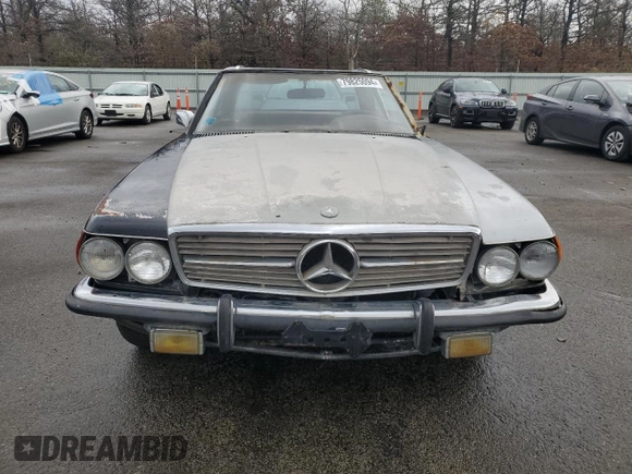 1972 Mercedes-Benz E with VIN 10704412000808, listed as a Copart auction lot 55909485 with 82,523 mi miles and Non Repairable. Bid and sale history available at DreamBid. Image 5.