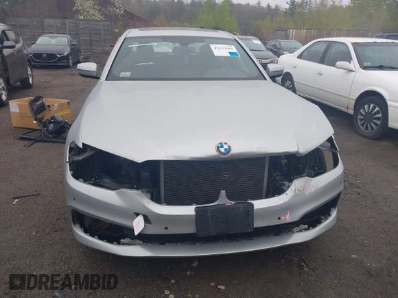 2018 BMW 5 Series 530e xDrive с VIN WBAJB1C53JB084376, выставлен на аукционе IAAI как лот 42137601 с пробегом 105 460 миль миль и . История ставок и продаж доступна на DreamBid. Изображение 13.
