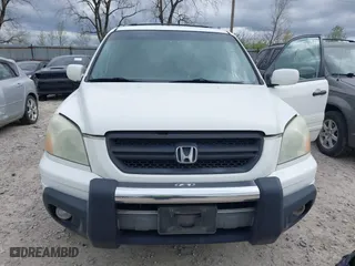 2004 Honda Pilot EX with VIN 2HKYF18604H559427, listed as a IAAI auction lot 42045954 with 361,939 mi miles. Bid and sale history available at carsss.com. Image 6.