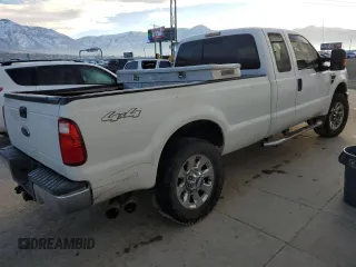 2008 Ford Super Duty F-250 SRW XL with VIN 1FTSX21R48EB80790, listed as a Copart auction lot 85696424 with 181,098 mi miles and Salvage Title. Bid and sale history available at carsss.com. Image 3.