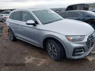 2021 Audi Q5 Premium Plus with VIN WA1BAAFY0M2125349, listed as a IAAI auction lot 41591260 with 48,834 mi miles. Bid and sale history available at carsss.com. Image 1.