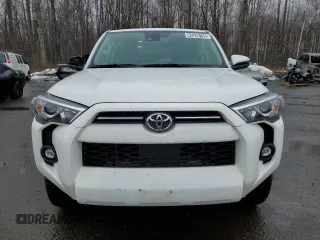 2022 Toyota 4Runner SR5 with VIN JTEMU5JR4N6063067, listed as a Copart auction lot 43328195 with 62,285 mi miles and Clean title. Bid and sale history available at DreamBid. Image 5.