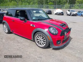 2012 MINI Hardtop S z VIN WMWSV3C53CTY29678, wystawiony jako IAAI lot #42367662 z przebiegiem 241 475 mil mil oraz . Historia ofert i sprzedaży dostępna na DreamBid. Obrazek 1.