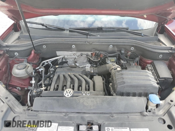 2018 Volkswagen Atlas SEL Premium with VIN 1V2NR2CA4JC575843, listed as a Copart auction lot 54007065 with 114,873 mi miles and Salvage title. Bid and sale history available at DreamBid. Image 12.