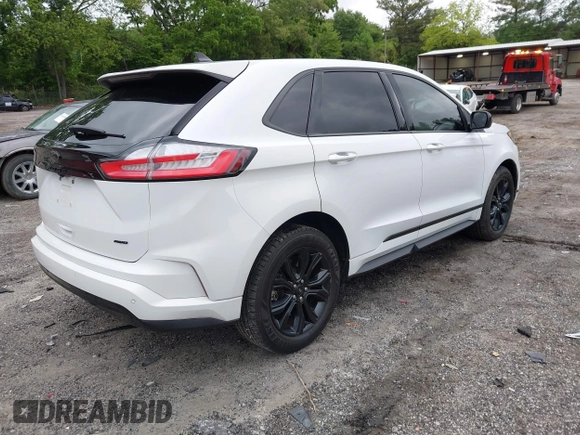 2022 Ford Edge SE with VIN 2FMPK4G91NBA21252, listed as a IAAI auction lot 42219573 with 93,625 mi miles and . Bid and sale history available at DreamBid. Image 4.