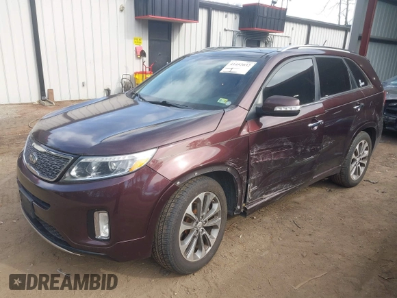 2014 Kia Sorento SX Limited with VIN 5XYKWDA72EG532135, listed as a IAAI auction lot 41452032 with 104,252 mi miles. Bid and sale history available at carsss.com. Image 6.