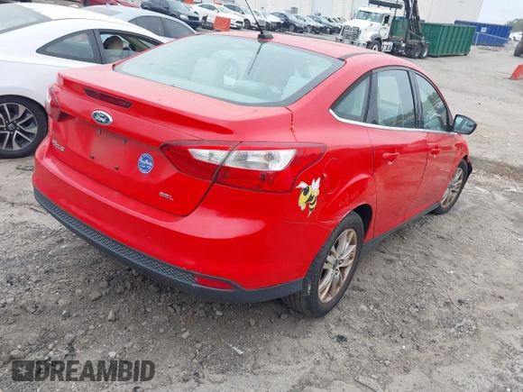 2012 Ford Focus SEL with VIN 1FAHP3H20CL424115, listed as a IAAI auction lot 41913221 with 152,619 mi miles. Bid and sale history available at carsss.com. Image 4.