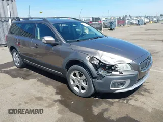 2008 Volvo XC70 with VIN YV4BZ982681037503, listed as a IAAI auction lot 42170388 with 192,516 mi miles and . Bid and sale history available at DreamBid. Image 1.