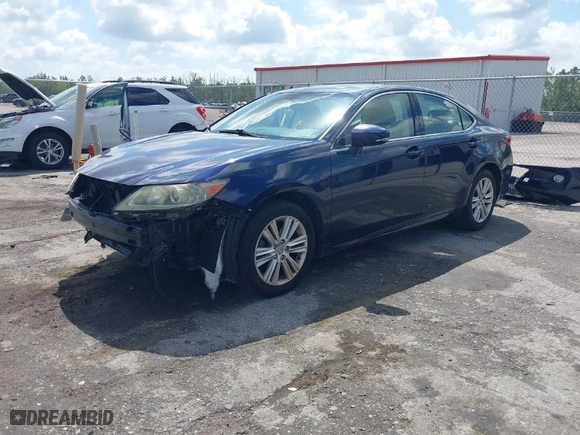 2013 Lexus ES 350 4dr Sdn with VIN JTHBK1GG3D2042313, listed as a IAAI auction lot 41922663 with 99,675 mi miles. Bid and sale history available at carsss.com. Image 2.