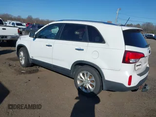 2014 Kia Sorento EX with VIN 5XYKUDA73EG481900, listed as a IAAI auction lot 41709755 with 170,551 mi miles. Bid and sale history available at carsss.com. Image 3.