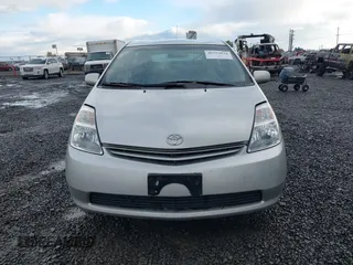 2005 Toyota Prius with VIN JTDKB22UX53105763, listed as a IAAI auction lot 40792034 with 188,889 mi miles. Bid and sale history available at carsss.com. Image 12.