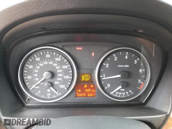 2007 BMW 3 Series 328i with VIN WBAVA33517KX74605, listed as a Copart auction lot 54376065 with 128,773 mi miles and Salvage Title. Bid and sale history available at DreamBid. Image 9.