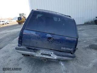 1999 Chevrolet Tahoe Z71 with VIN 1GNEK13R5XJ525230, listed as a Copart auction lot 76624504 with 204,489 mi miles and Salvage Title. Bid and sale history available at carsss.com. Image 6.