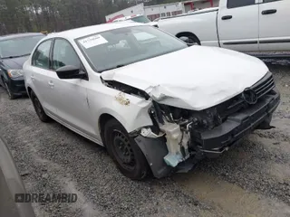2014 Volkswagen Jetta Sedan S with VIN 3VW2K7AJ4EM295060, listed as a IAAI auction lot 41538669 with 152,237 mi miles. Bid and sale history available at carsss.com. Image 1.