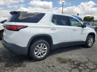 2023 Chevrolet Traverse LS z VIN 1GNERFKW9PJ140561, wystawiony jako Copart lot #56898305 z przebiegiem 57 497 mil mil oraz Szkoda całkowita • Salvage title. Historia ofert i sprzedaży dostępna na DreamBid. Obrazek 3.