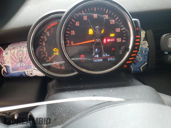 2017 MINI Hardtop Cooper with VIN WMWXP5C37H2D17030, listed as a Copart auction lot 54658275 with 144,308 mi miles and Salvage title. Bid and sale history available at DreamBid. Image 9.