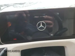 2019 Mercedes-Benz A 220 z VIN WDD3G4FB1KW027478, wystawiony jako Copart lot #54904335 z przebiegiem 64 979 mil mil oraz Szkoda całkowita • Salvage title. Historia ofert i sprzedaży dostępna na DreamBid. Obrazek 9.