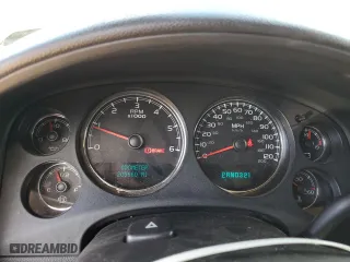 2007 Chevrolet Silverado 1500 LT w/1LT with VIN 1GCEC19J07Z563361, listed as a Copart auction lot 48589495 with 205,860 mi miles and Salvage Title. Bid and sale history available at carsss.com. Image 9.