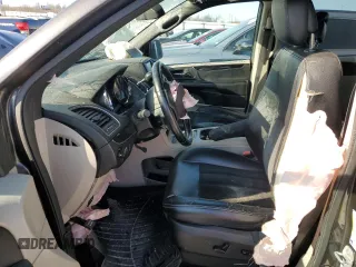 2017 Dodge Grand Caravan SXT with VIN 2C4RDGCG3HR685643, listed as a Copart auction lot 49920335 with Not Provided miles and Salvage Title. Bid and sale history available at DreamBid. Image 7.