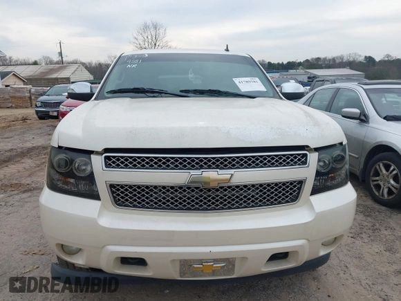 2009 Chevrolet Tahoe LTZ z VIN 1GNFK33089R218771, wystawiony jako IAAI lot #41789581 z przebiegiem 209 247 mil mil oraz . Historia ofert i sprzedaży dostępna na DreamBid. Obrazek 13.