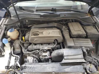 2013 Volkswagen CC Sport Plus z VIN WVWBP7ANXDE510033, wystawiony jako Copart lot #57266425 z przebiegiem 91 124 mil mil oraz Szkoda całkowita • Salvage title. Historia ofert i sprzedaży dostępna na DreamBid. Obrazek 11.