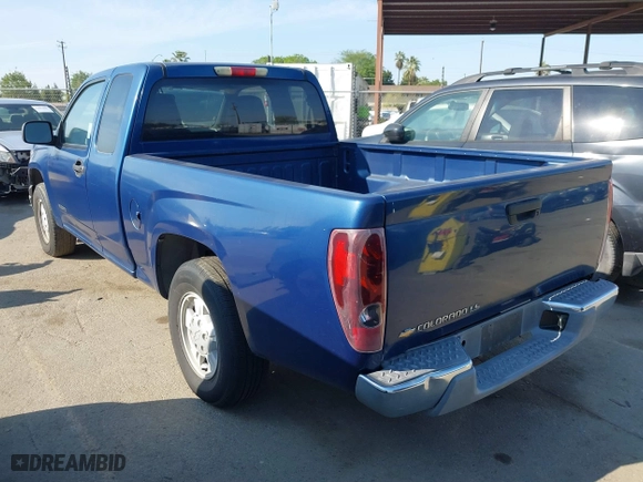 2005 Chevrolet Colorado Z85 with VIN 1GCCS198558171180, listed as a IAAI auction lot 41901705 with 131,219 mi miles. Bid and sale history available at carsss.com. Image 3.