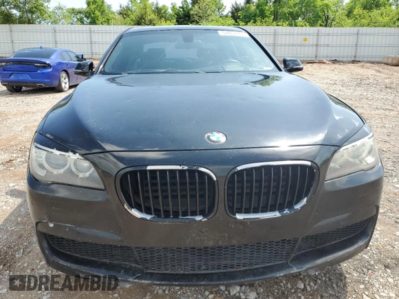 2013 BMW 7 Series 750i with VIN WBAYA8C5XDC996785, listed as a Copart auction lot 54854165 with 134,472 mi miles and Clean Title. Bid and sale history available at DreamBid. Image 5.