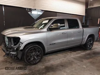2022 Ram 1500 Limited z VIN 1C6SRFHM1NN211394, wystawiony jako IAAI lot #42052416 z przebiegiem 28 881 mil mil oraz . Historia ofert i sprzedaży dostępna na DreamBid. Obrazek 15.