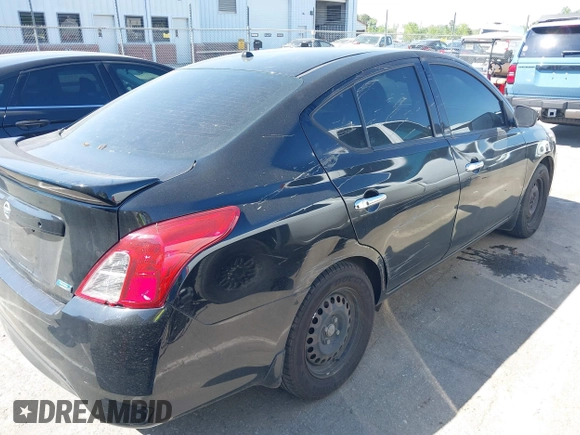 2015 Nissan Versa SV with VIN 3N1CN7AP2FL957991, listed as a IAAI auction lot 42060362 with 136,762 mi miles. Bid and sale history available at carsss.com. Image 6.